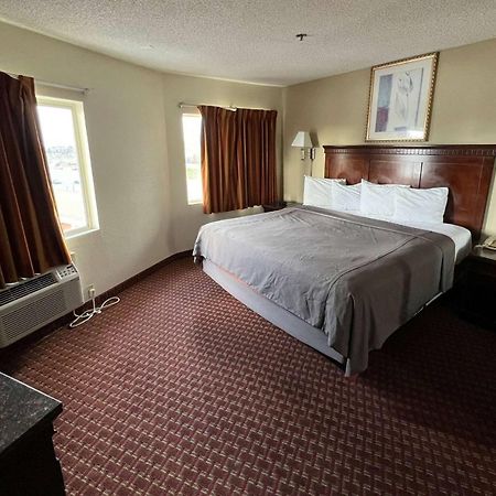 Days Inn & Suites By Wyndham Rancho Cordova Esterno foto